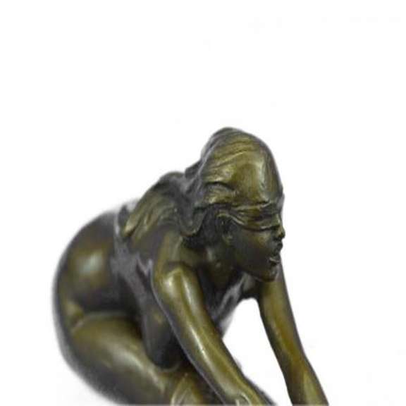 Nude Art Bronze Sculpture