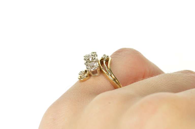 14K Yellow Gold 0.40 Ctw 1940's Diamond Bypass Engagement Ring