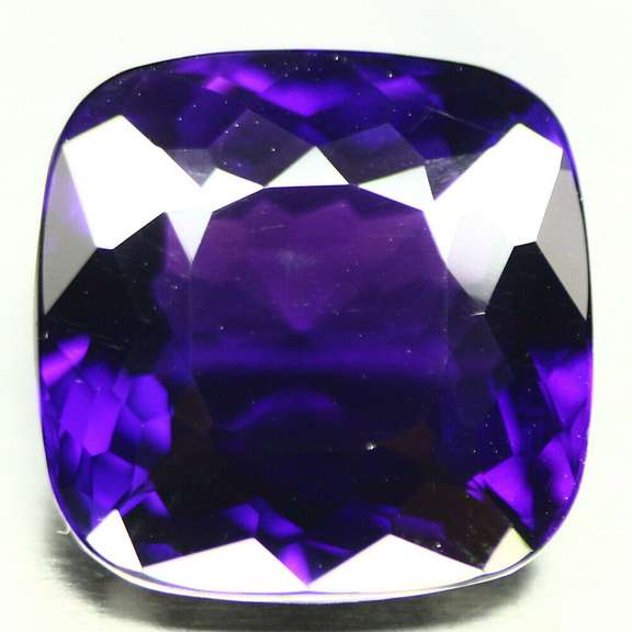 Exemplary 28.99ct top Hydrothermal Amethyst