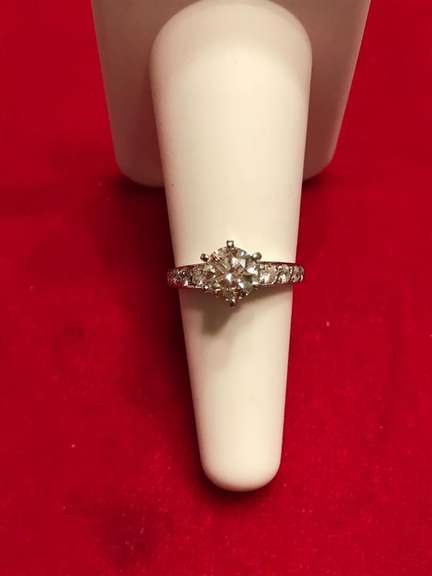 Ladies Platinum and Diamond Engagement Ring