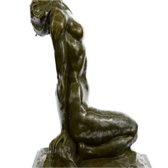 Nude Female Bronze Sculpture