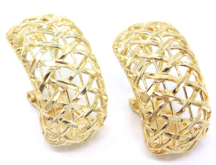 Wonderful 18kt Open Woven Diamond Cut Earrings