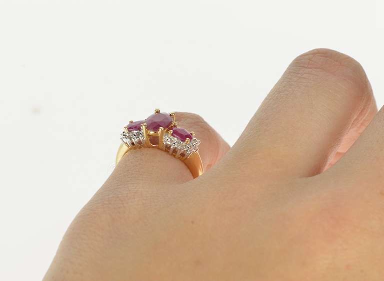 14K Yellow Gold 1.60 Ctw Oval Ruby Diamond Halo Engagement Ring
