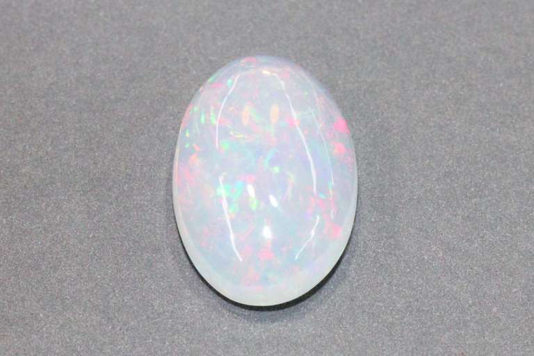 Mesmorizing Natural Opal 7.74 cts.