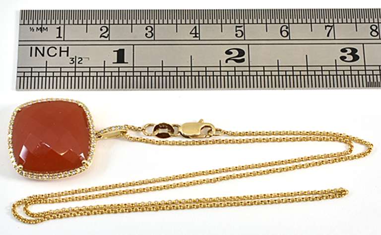 Vibrant Red Agate & Dia Pendant Necklace in 14K YG
