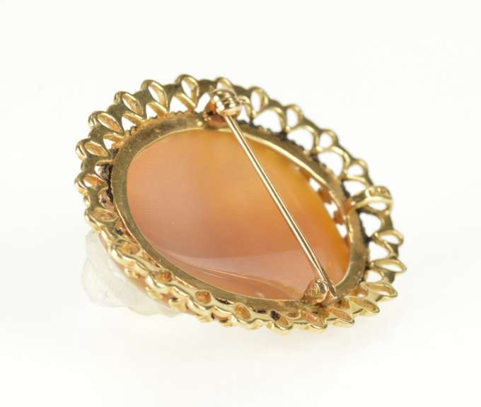 14K Yellow Gold Rose Floral Carved Shell Ornate Cameo Pendant/Pin