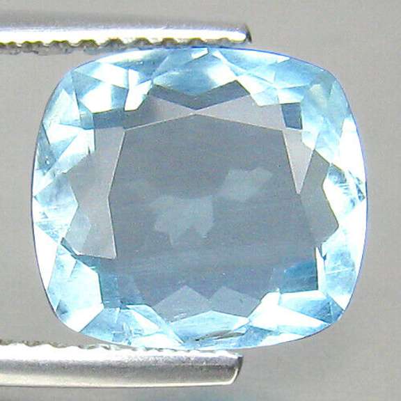 Glistening 3.11ct baby blue Aquamarine