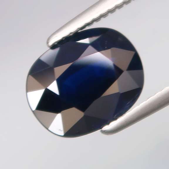 2.01ct Royal blue Sapphire from Madagascar