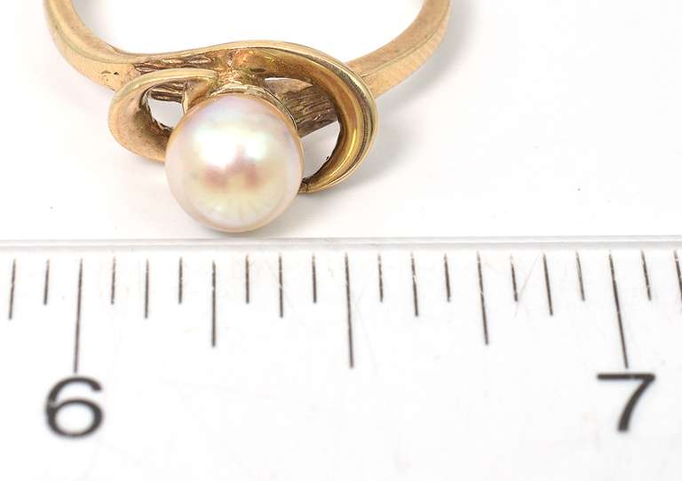 Vintage Pearl Ring in Yellow Gold