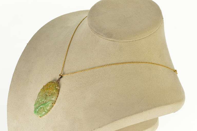 14K Yellow Gold Ornate Oval Carved Jadeite Flower Floral Motif Pendant