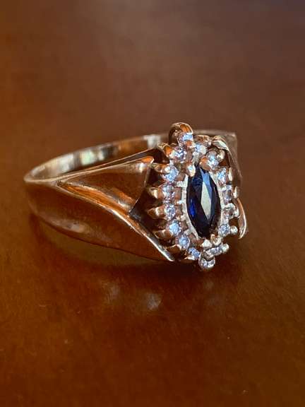 Fancy 14kt Gold, Blue Sapphire, & Diamond Ring