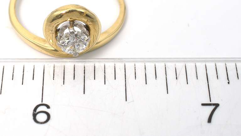 Unique Diamond Solitaire Ring in 14KT