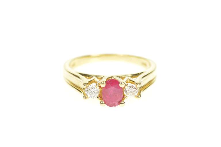 14K Yellow Gold 0.64 Ctw Natural Ruby Diamond Engagement Ring