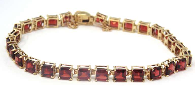 Beautiful Yellow Gold Square Garnet Link Bracelet