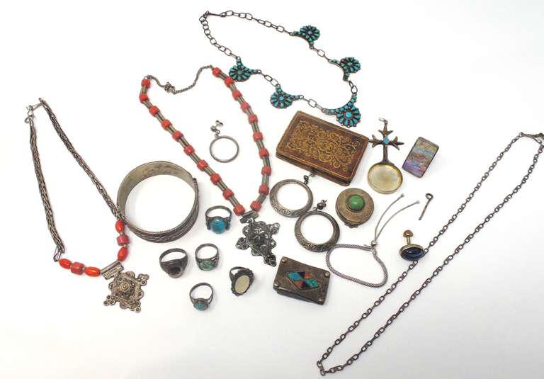 Group Lot of Miscellaneous Jewelry