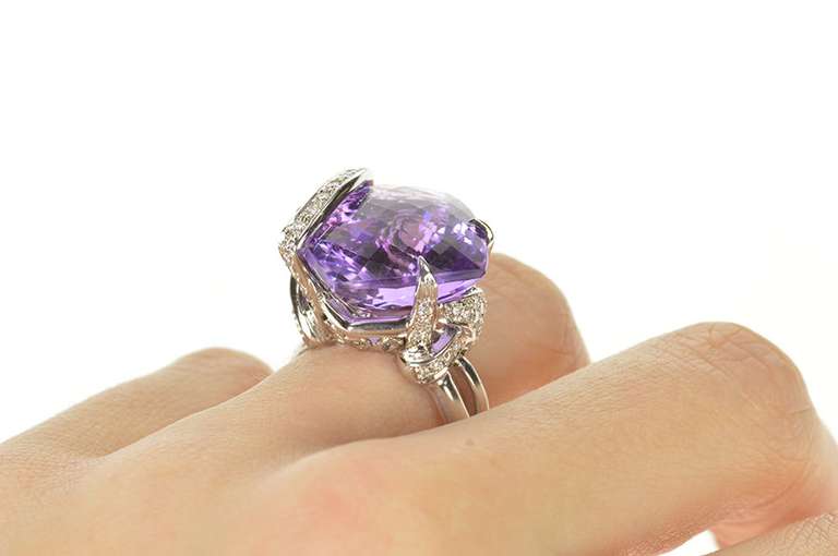 18K Yellow Gold Faceted Amethyst Diamond Ornate Cocktail Ring