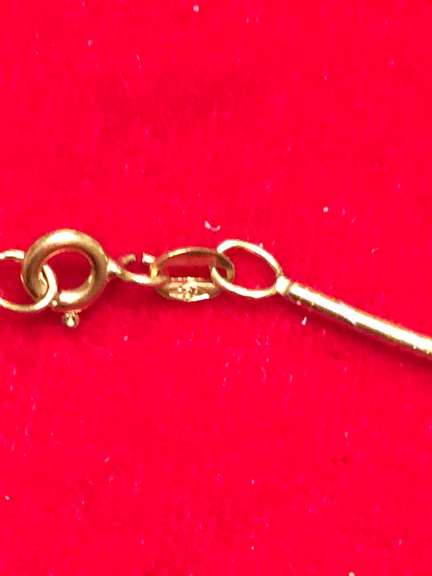 18k gold thin omega chain with Diamond Pendant