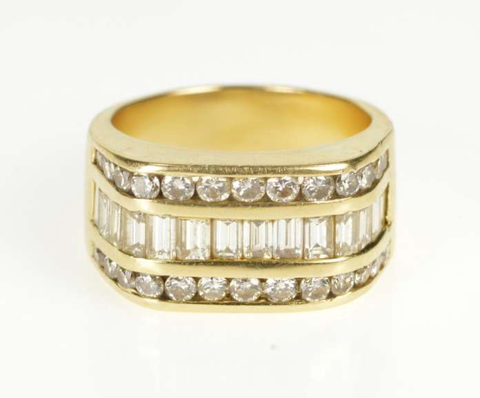 14K Yellow Gold 2.60 Ctw Tiered Row Diamond Inset Statement Ring