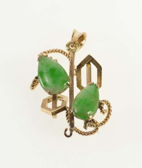 14K Yellow Gold Pear Jade Retro Geometric Statement Pendant