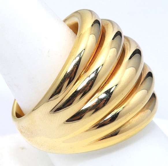 Massive Milor Ridged Band-Style Ring in 14KT Yellow Gold