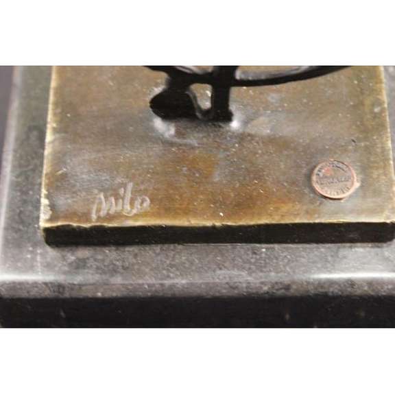 Man Playing Violin Bronze Sculpture