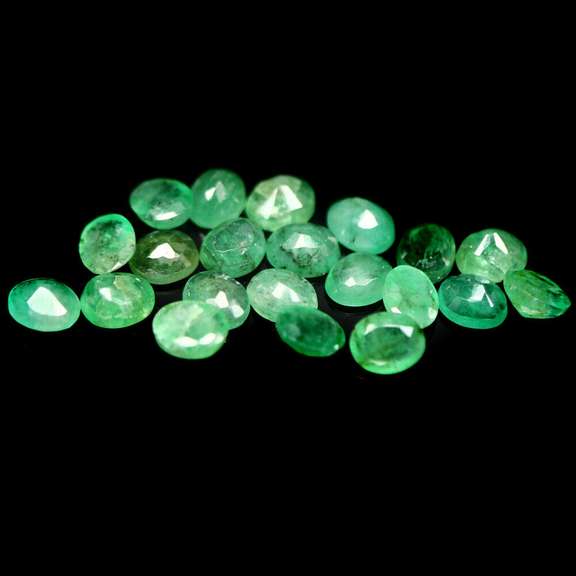 Large 7.59ct 21 piece Zambian Emerald parcel