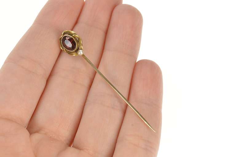 14K Yellow Gold Victorian Oval Garnet Seed Pearl Wavy Pin/Brooch