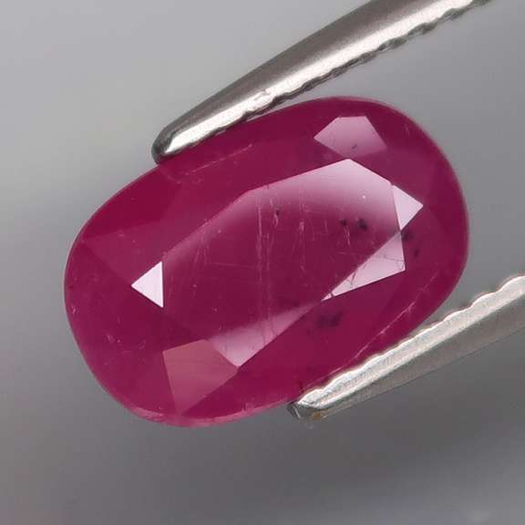 Captivating 3.29ct UNHEATED blood red Ruby