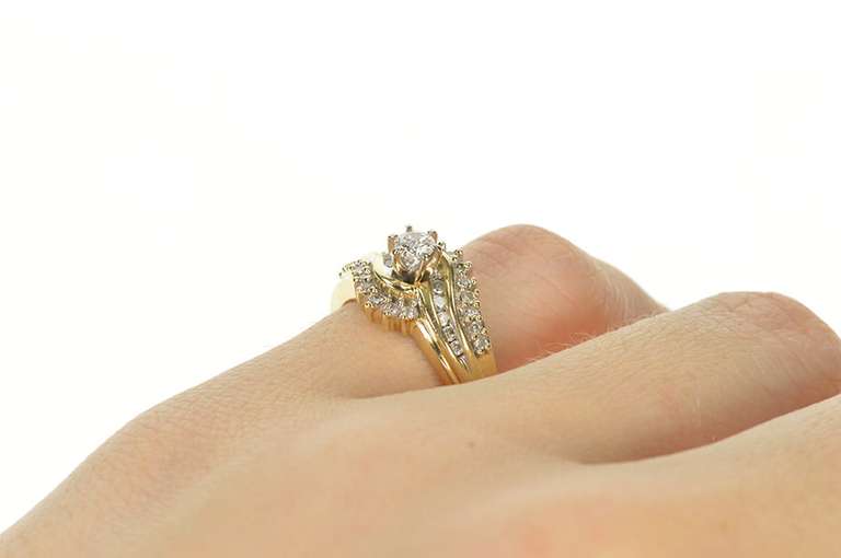 14K Yellow Gold 0.50 Ctw Round Diamond Wavy Engagement Ring