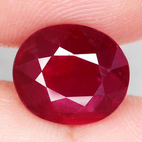 Captivating 4.95ct deep red Ruby