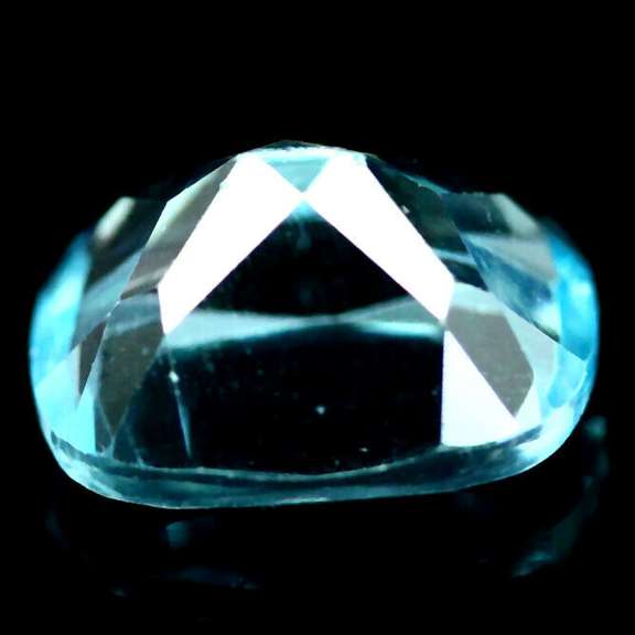 Brilliant 5.09ct cushion cut sky blue Topaz