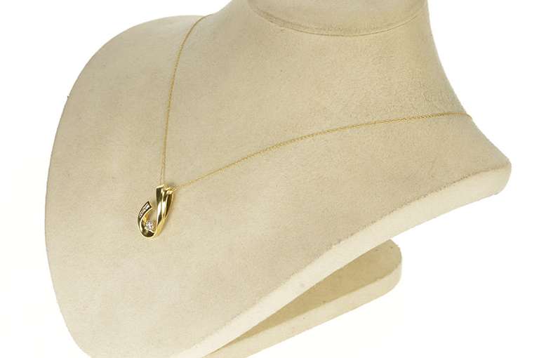 14K Yellow Gold 0.20 Ctw Diamond Wave Loop Design Pendant
