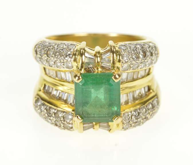 18K Yellow Gold 4.10 Ctw Natural Emerald Diamond Statement Ring