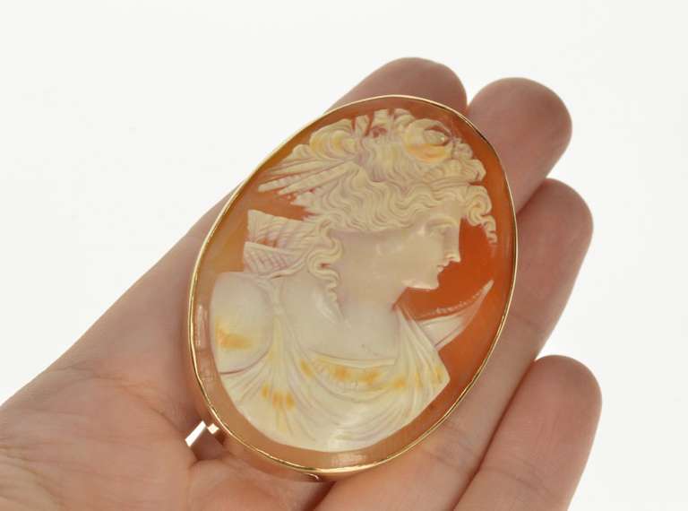 14K Yellow Gold Victorian Artemis Goddess Archer Cameo Pendant/Pin
