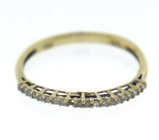 Simple Yellow Gold Diamond Band