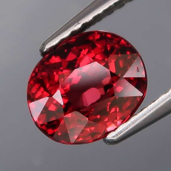 Glittering 2.29ct untreated cherry red Garnet