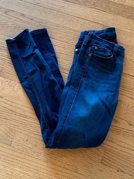 7 for all Mankind Designer Jeans- Size 27