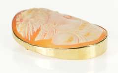 14K Yellow Gold Victorian Artemis Goddess Archer Cameo Pendant/Pin