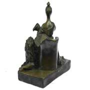 Opulent of Royal Woman Bronze Statue