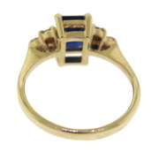 Amazing Yellow Gold Sapphire and Diamond Ring