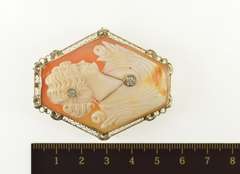 14K Yellow Gold Victorian Diamond Inset Carved Lady Cameo Pendant/Pin