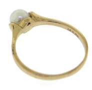 Simple Yellow Gold Pearl Ring