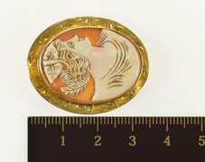 10K Yellow Gold Victorian Ornate Carved Lady Cameo Etched Pin/Brooch