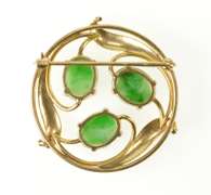 14K Yellow Gold Art Nouveau Jade Cabochon Floral Swirl Pin/Brooch