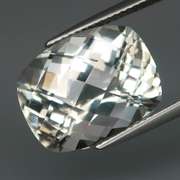 Magnificent 16ct diamond white Topaz