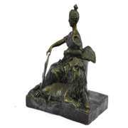 Opulent of Royal Woman Bronze Statue