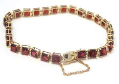 Beautiful Yellow Gold Square Garnet Link Bracelet