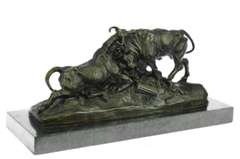 Combat De Taureaux Bronze Statue
