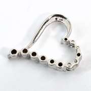 Fashionable Modern Diamond Heart