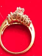 Ladies 14k gold diamond ring
